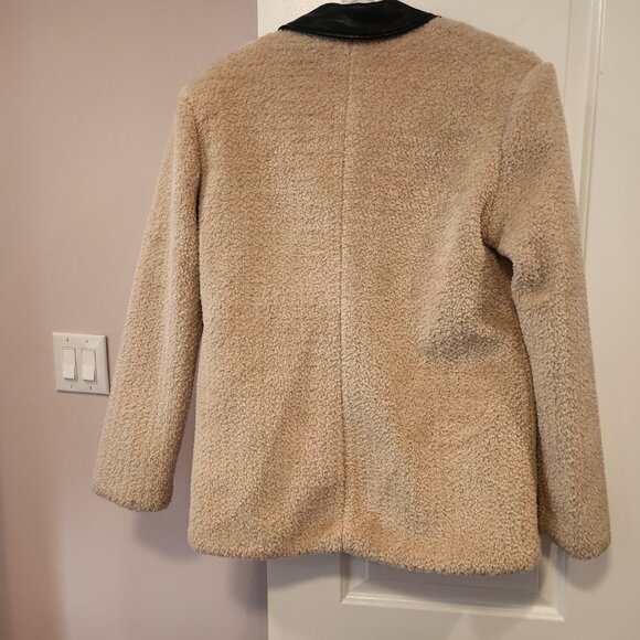 NWT-REVOLVE x WeWoreWhat Faux fur-Faux leather Sherpa Coat Blazer Jacket-Small - Picture 9 of 16